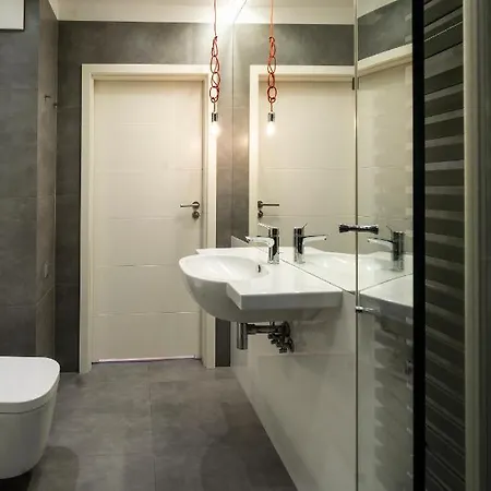 Apartment Ideal Awiator
